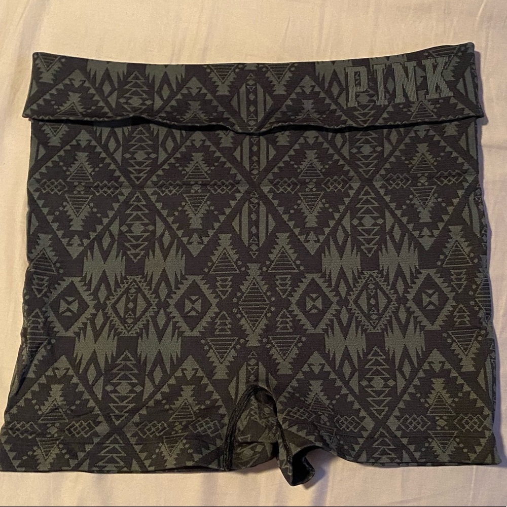 VICTORIA SECRET “PINK” | Yoga Shorts